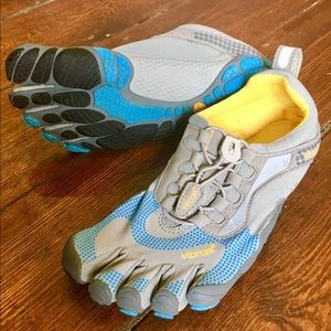 Vibram Five Fingers Bikila Running Shoes